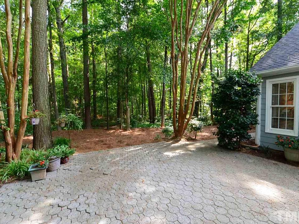 2nd image of 114 Buena Vista Dr