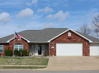 19 W Bluff Ln #301, Eureka Springs, AR 72631