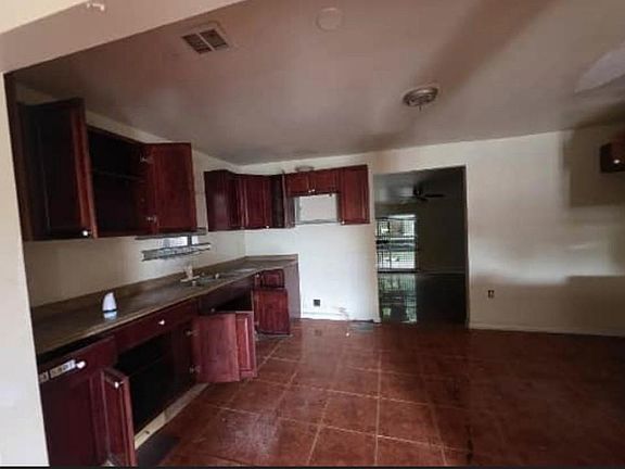 5th image of 1436 Strand Ct
