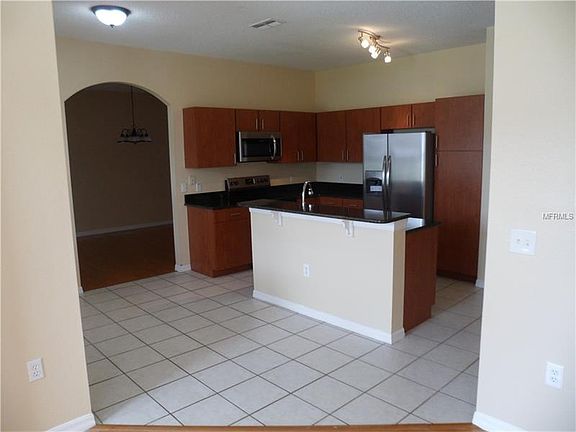 4th image of 506 Britten Dr
