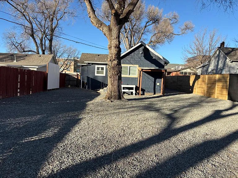230 Emery St — Photo 26