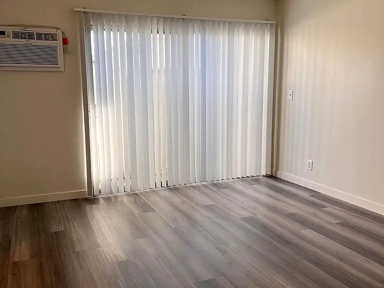 8377 North Gate, LLC — Photo 6
