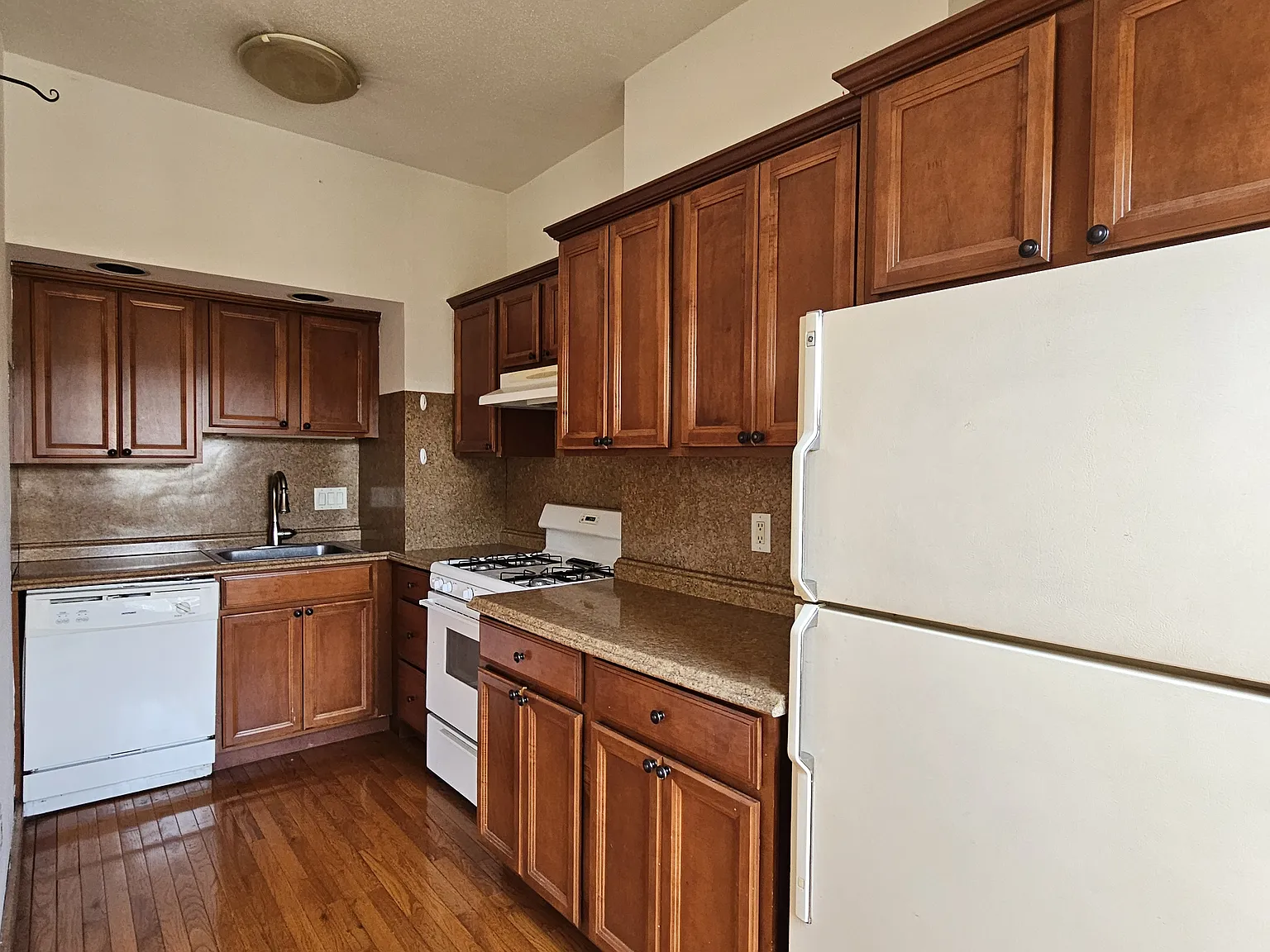 1 bed, $1,750 — Photo 3