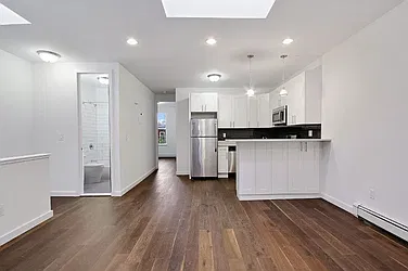 Sold by Matthews Real Estate Investment Services Inc