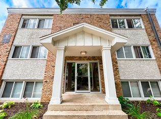 2420 Dupont Ave S, Minneapolis, MN 55405