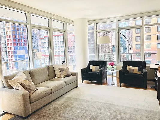 Rented by Realmart Realty LLC | media 2