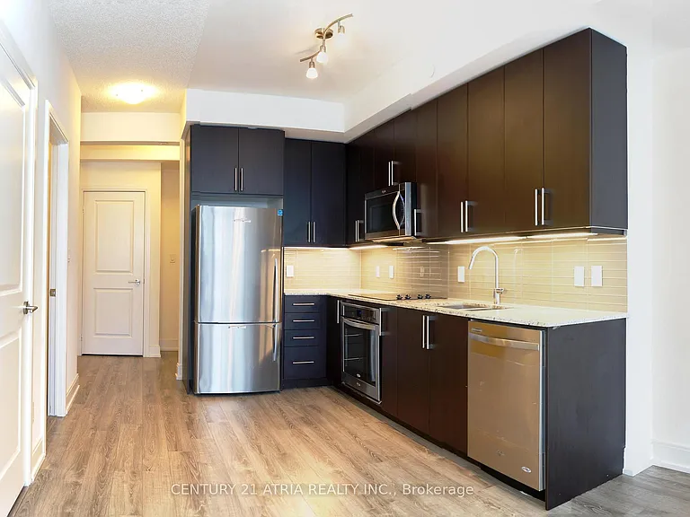 9600 Yonge St #612B — Photo 1