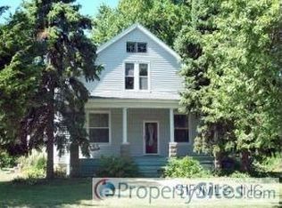 505 Water St, Butler, IL 62015