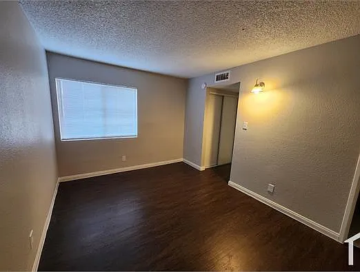 1705 Breckenwood Ct #2 — Photo 9