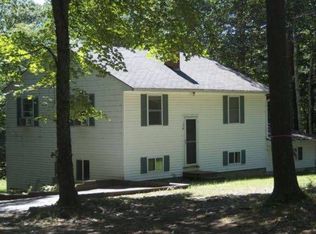 174 Cram Rd, Weare, NH 03281