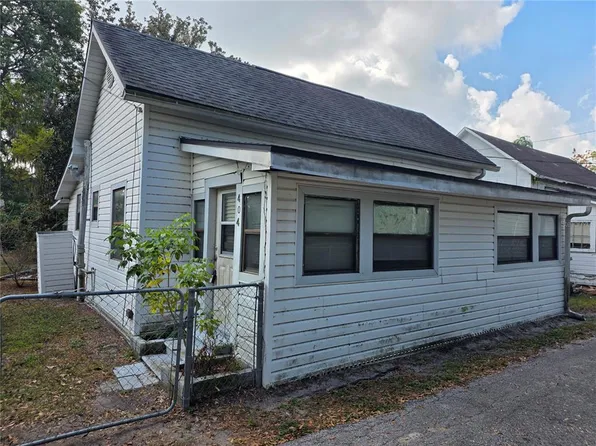 404 NW 7th St, Mulberry, FL 33860