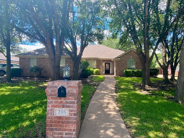 216 E Chapman Rd, Hewitt, TX 76643