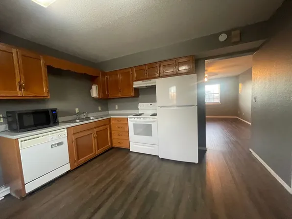 1109 Bird Rd APT 20, Branson, MO 65616