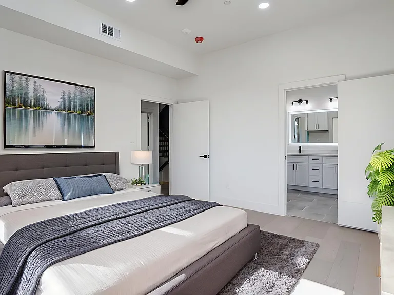 6001 Lewis St #104 — Photo 14