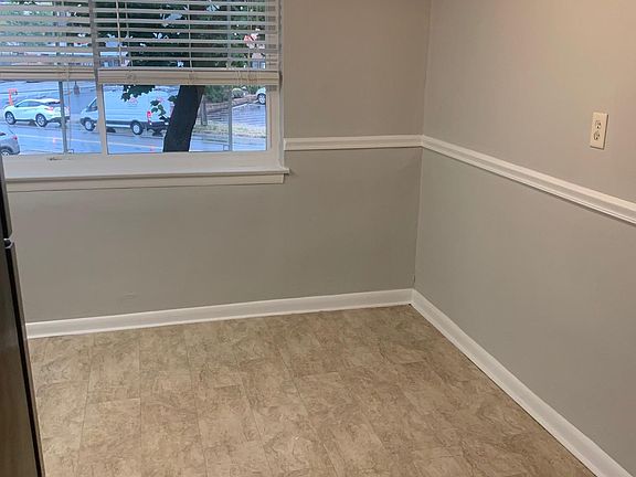 2nd image of 608 Gay St APT B7