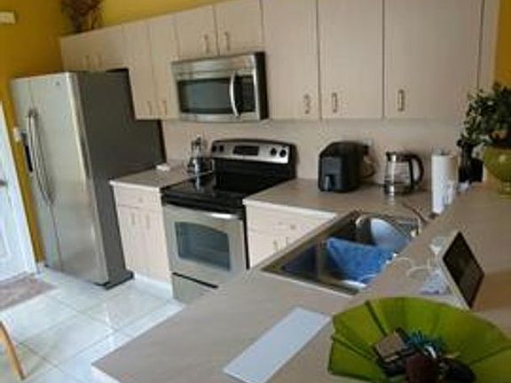 4th image of 1481 SW 105th Ave #0