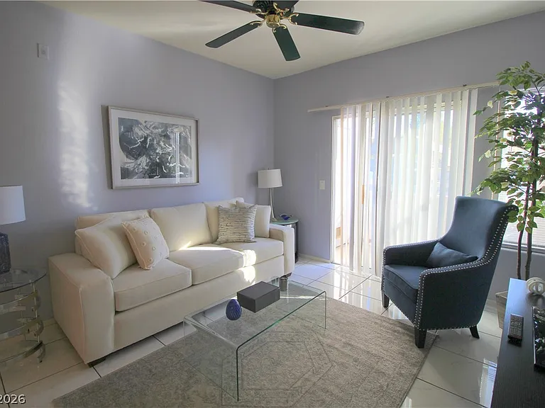 2201 Ramsgate Dr #416 — Photo 5