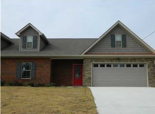 131 Tradewind Dr, Fort Oglethorpe, GA 30742