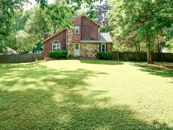8545 Seneca Drive NE, Georgetown, IN 47122