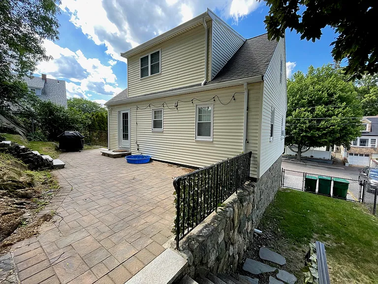 20 Oak Rd — Photo 27