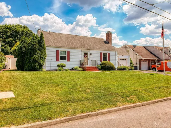 94 Cleveland Ave, Milltown, NJ 08850