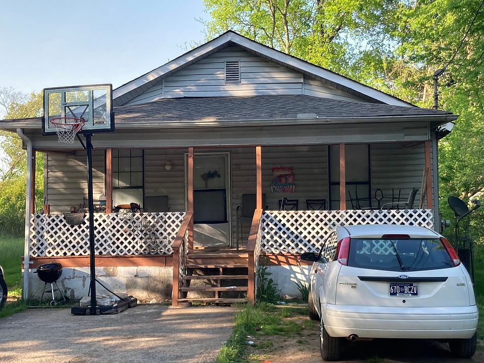 1st image of 1003 E 32nd St