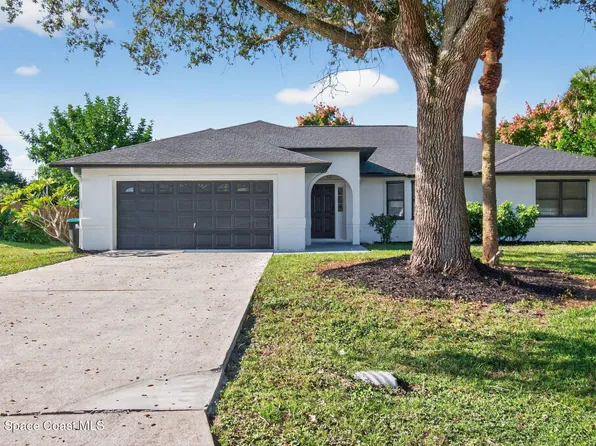 282 Awin Cir SE, Palm Bay, FL 32909