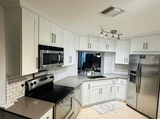 12724 Shoreline Dr APT E, Wellington, FL 33414