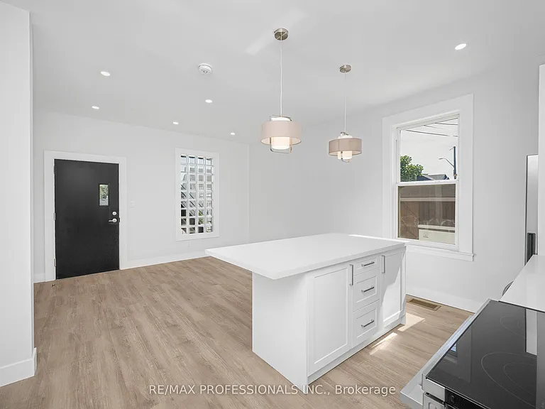 388 Wilson St #1 — Photo 6