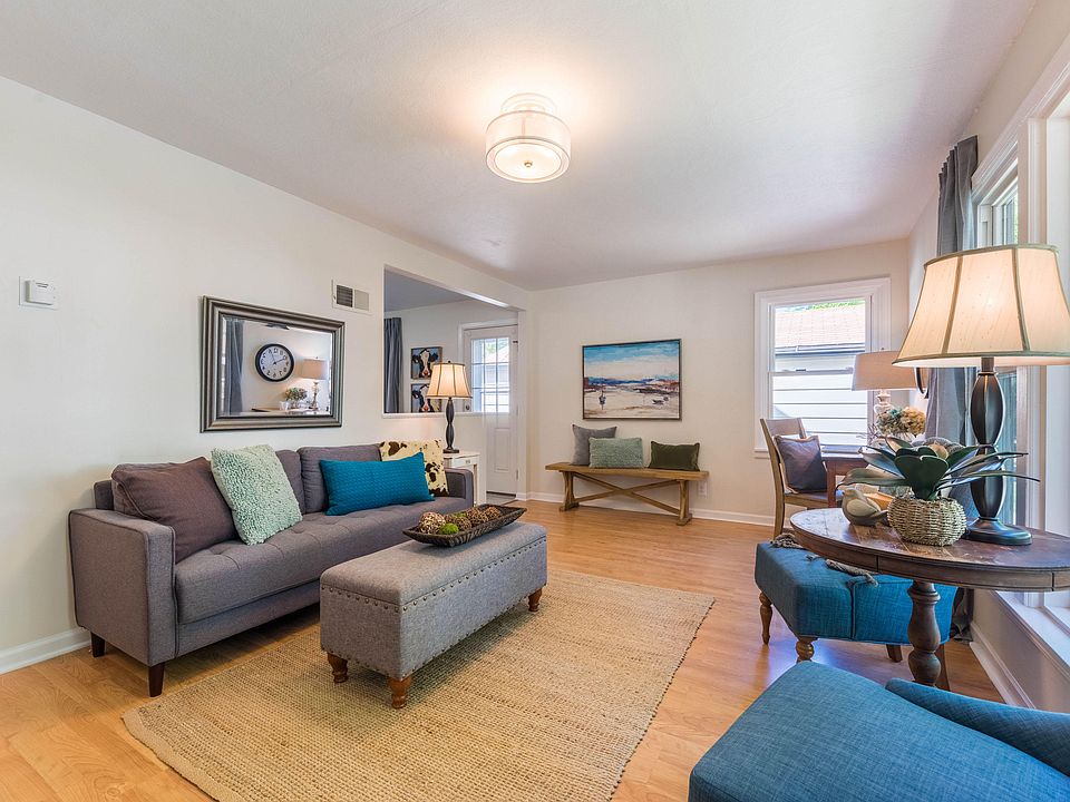 1st image of 7805 W Lorraine Pl