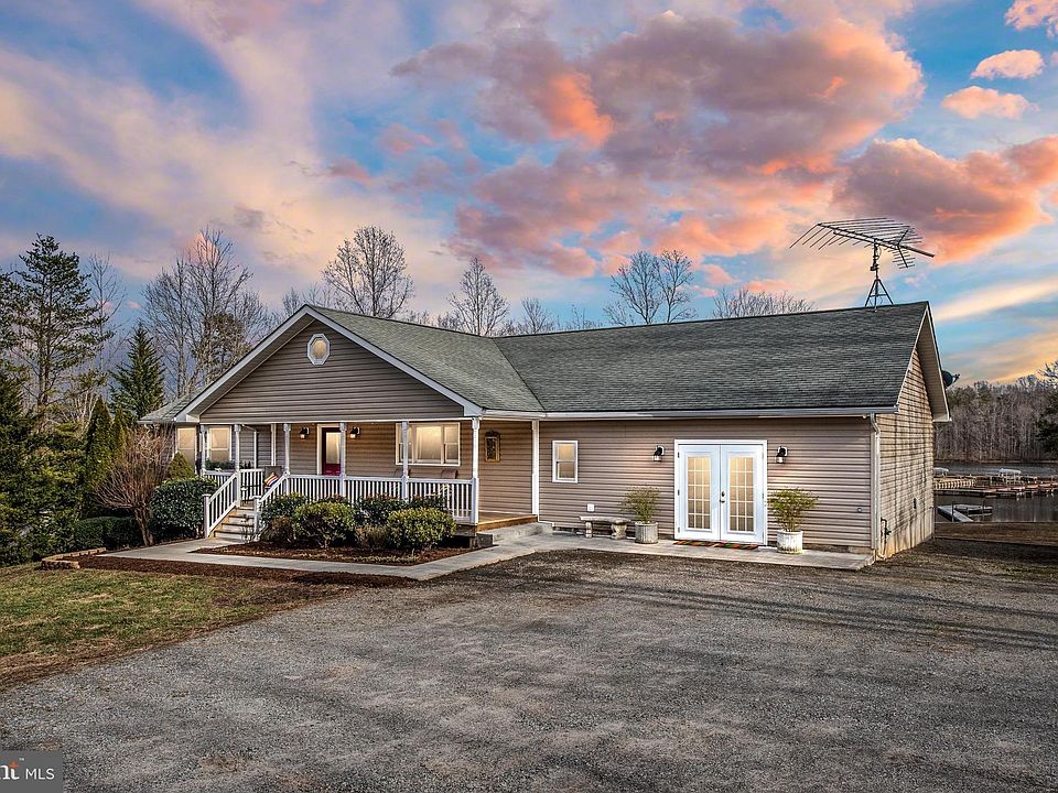 1st image of 400 Overton Dr