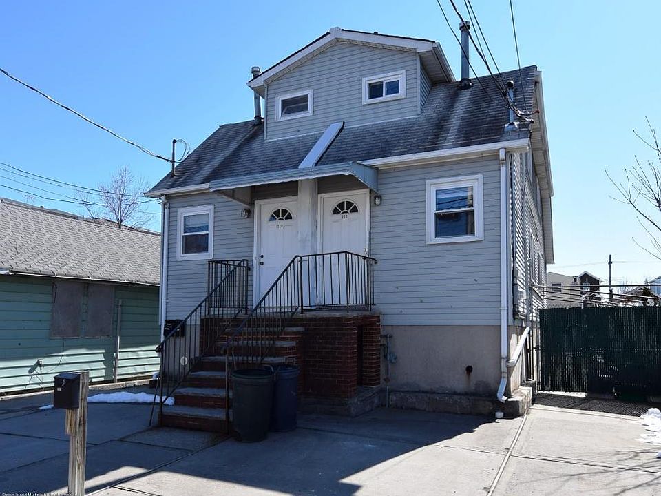 1st image of 226 Freeborn St