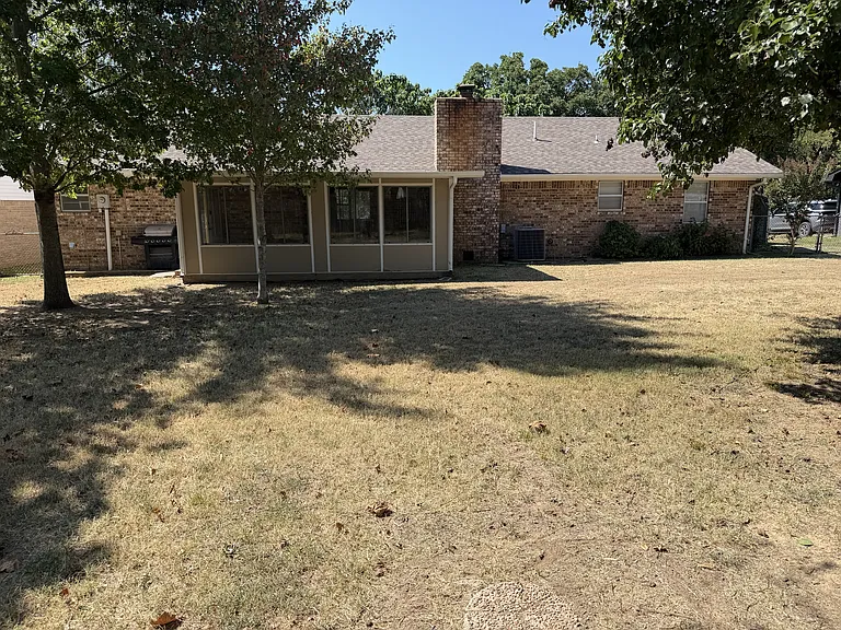 116 Fern Dr — Photo 10