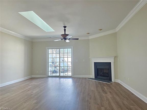 4th image of 4293 Lumsden Ln