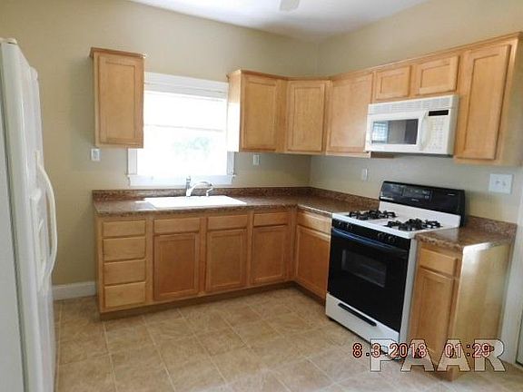 5th image of 206 W Cedar St