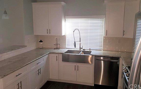 3rd image of 3557 Murray Hill Way