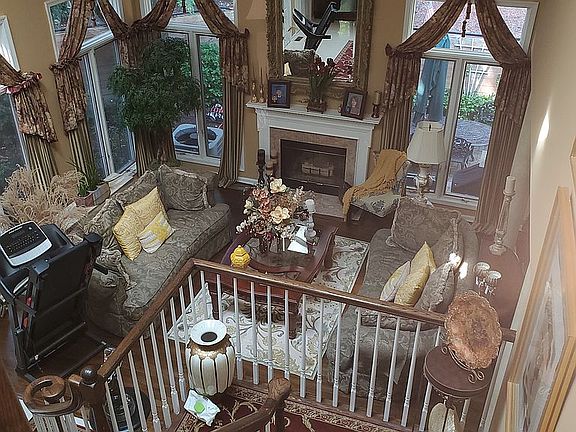 5th image of 9 Waterford Dr