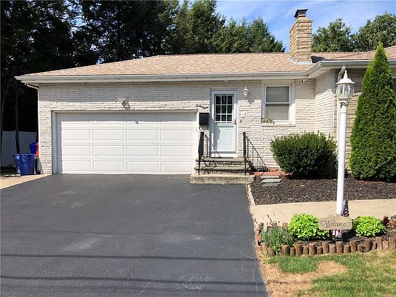 2nd image of 48 Barbara Ann Dr