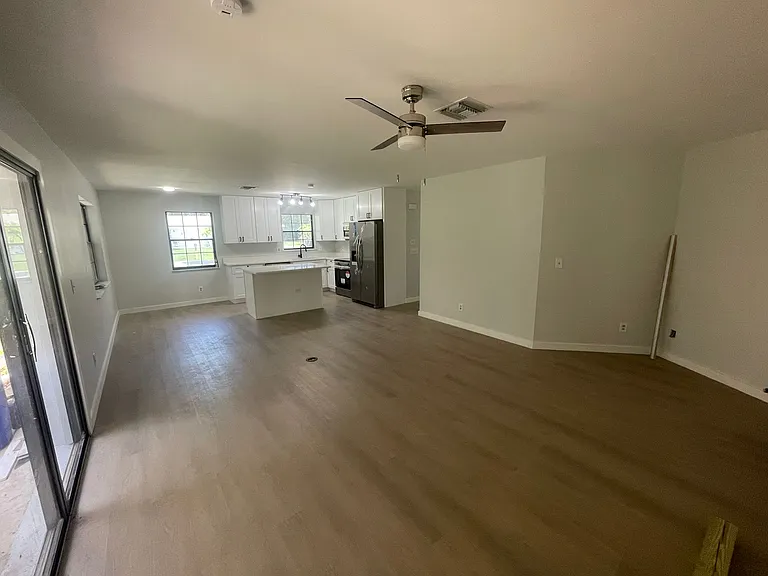 2546 Granada Ave #B — Photo 4