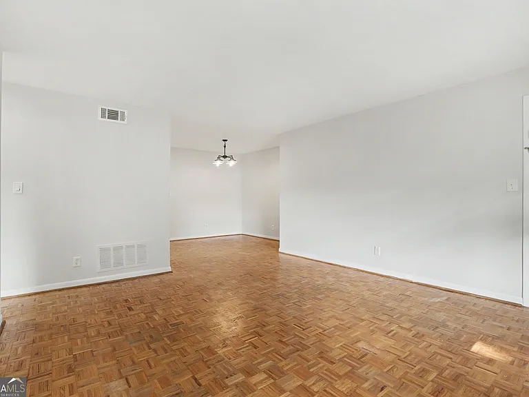 3535 Roswell Rd NE #E-2 — Photo 3