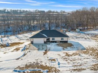 63180 250th St, Glenwood, IA 51534