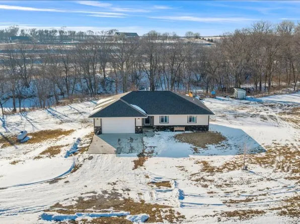 63180 250th St, Glenwood, IA 51534