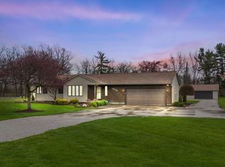 12716 Leo Rd, Fort Wayne, IN 46845