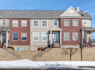 2062 Wellens St, Chaska, MN 55318