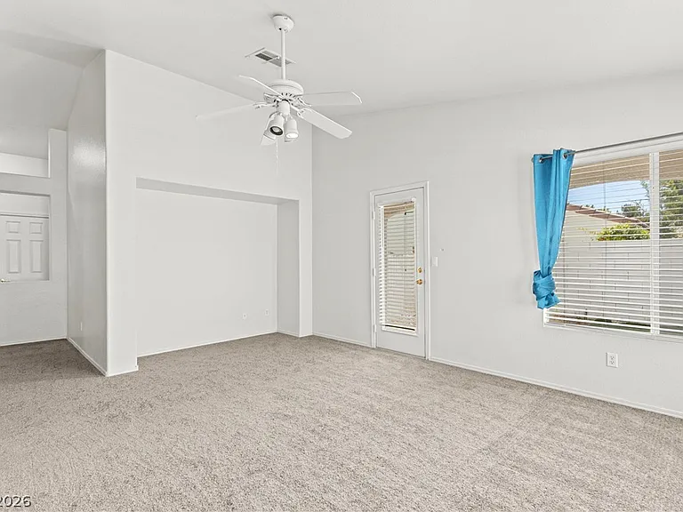 1815 Stablegate Ave — Photo 7