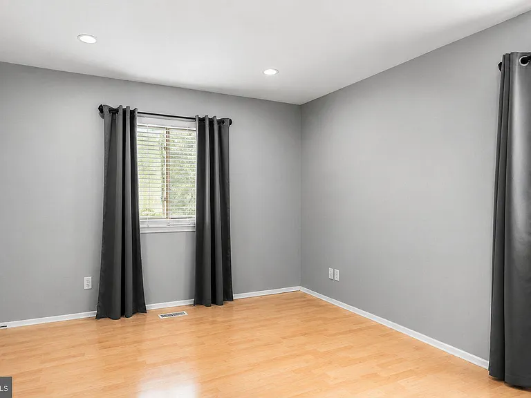 2305 Eagle Row — Photo 11
