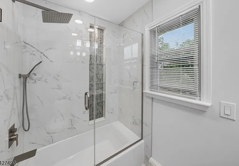210 Walnut St #R — Photo 12