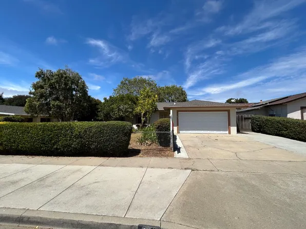 633 Saint George Dr, Salinas, CA 93905