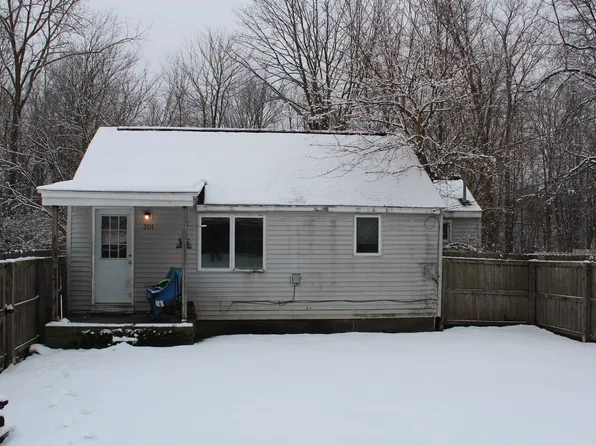 301 Cottonwood St, Midland, MI 48642