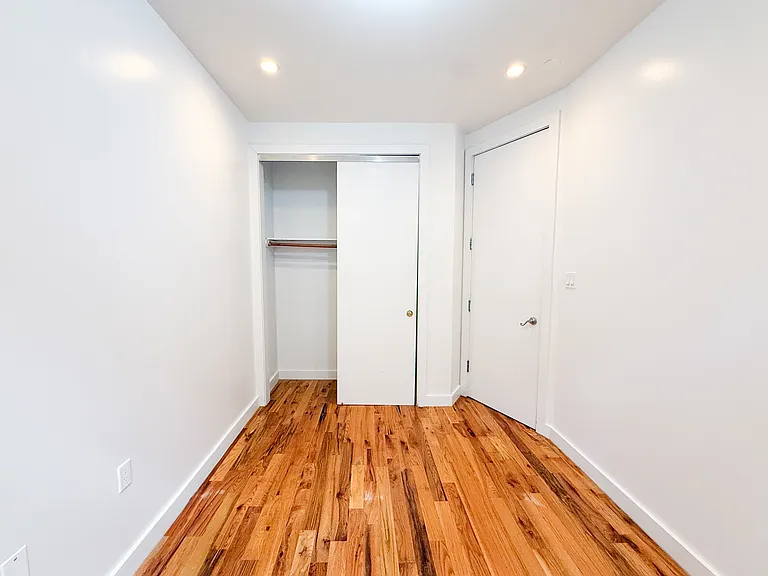 596 Quincy St #3 — Photo 7